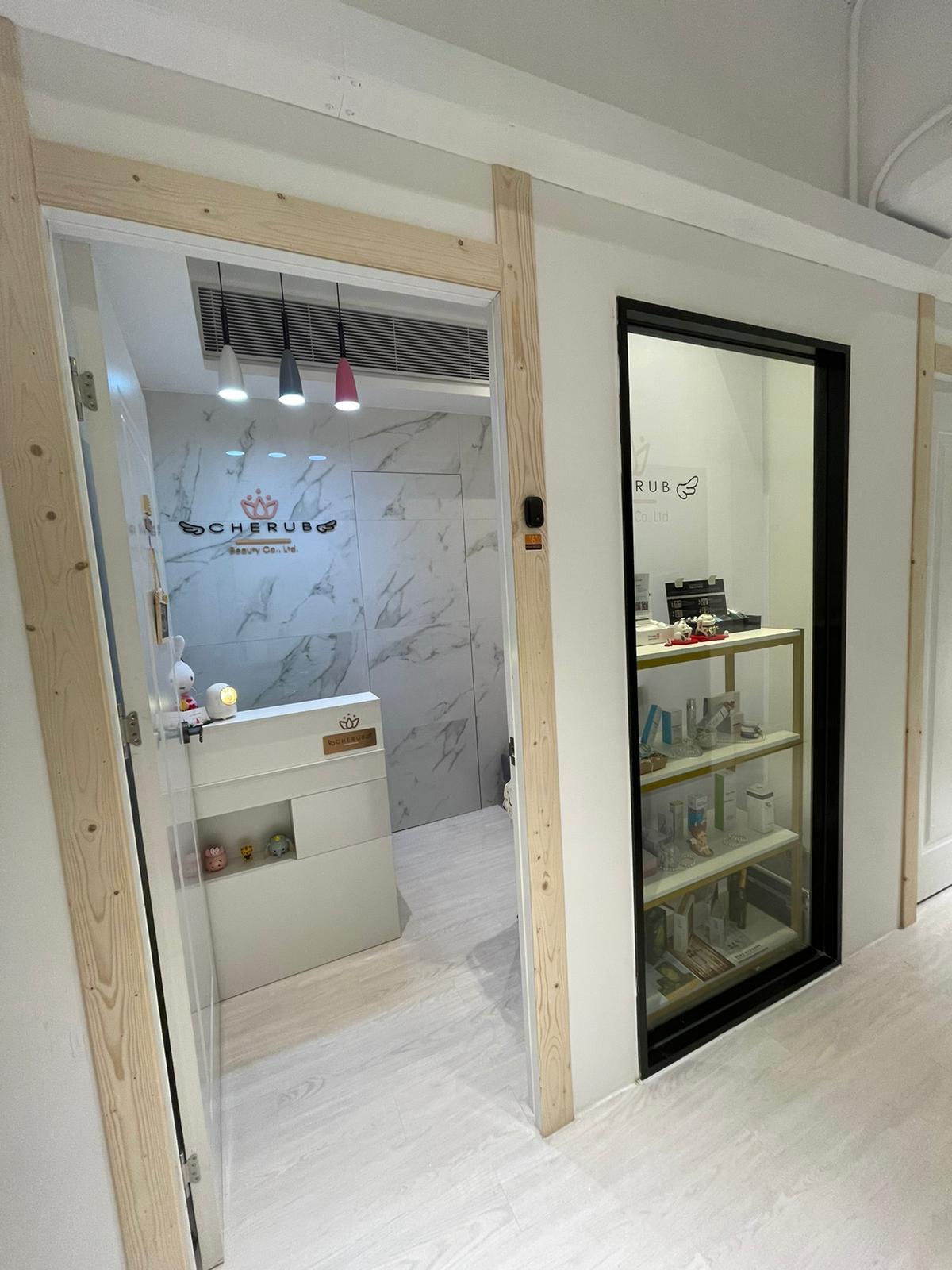 觀塘有利中心小天使美容店入口